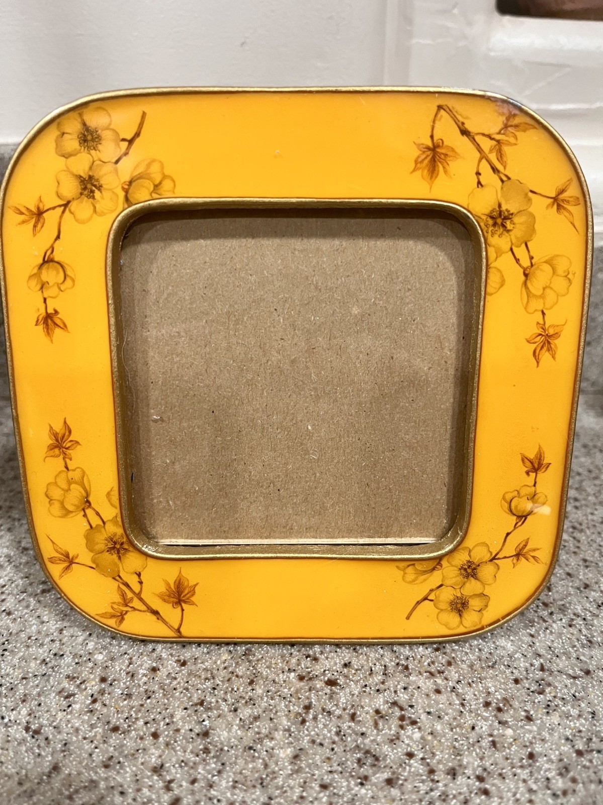 Vintage The Bucklers INC NYC Yellow Gold 4\