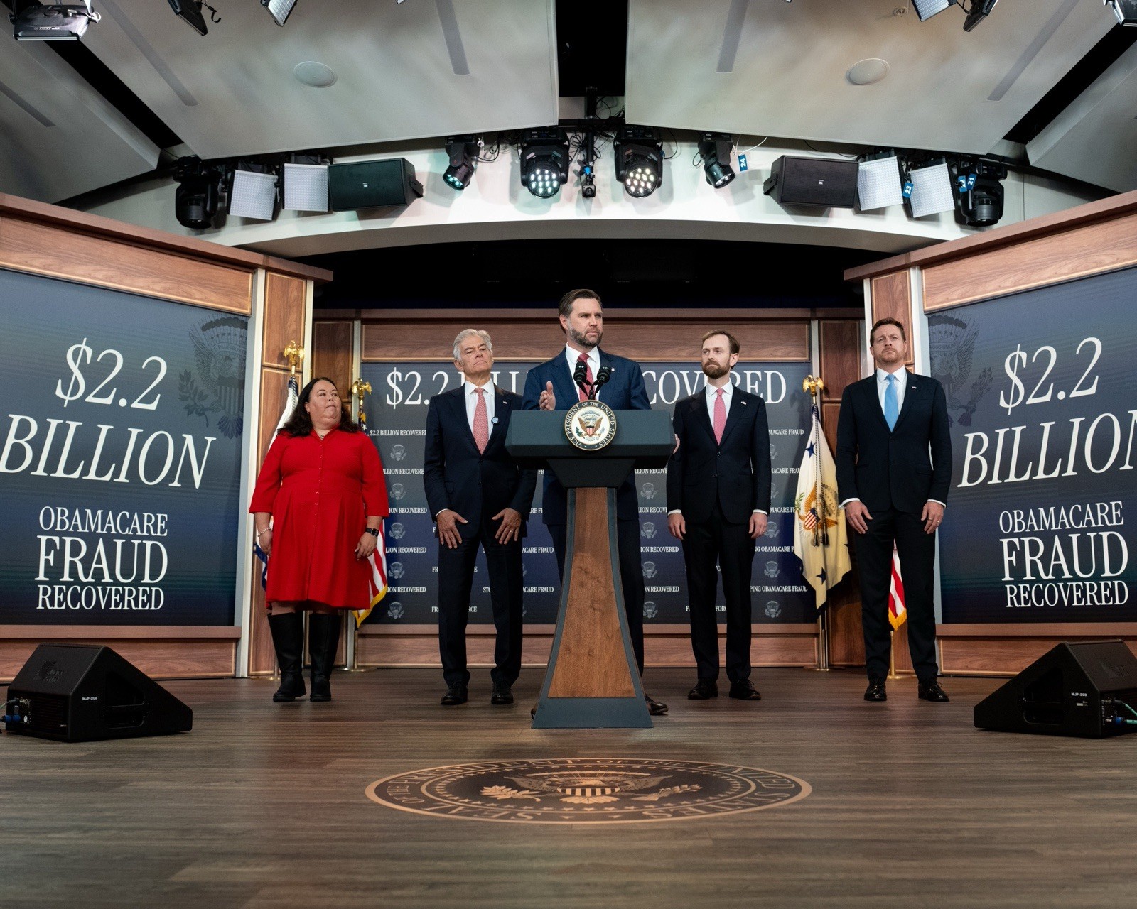 JD Vance Vice President 2026 White House Fraud Press Conference 8x10 8pc Photos