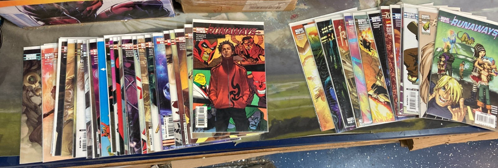 Runaways #2-30 (2005), #1-13 (2008) Marvel Comics
