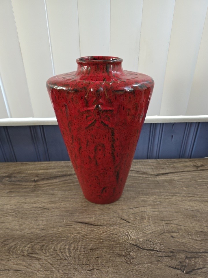 VTG Red Drip Glaze Ceramic Vase – 14” Tall – Textured Floral Relief – Mid-Centur