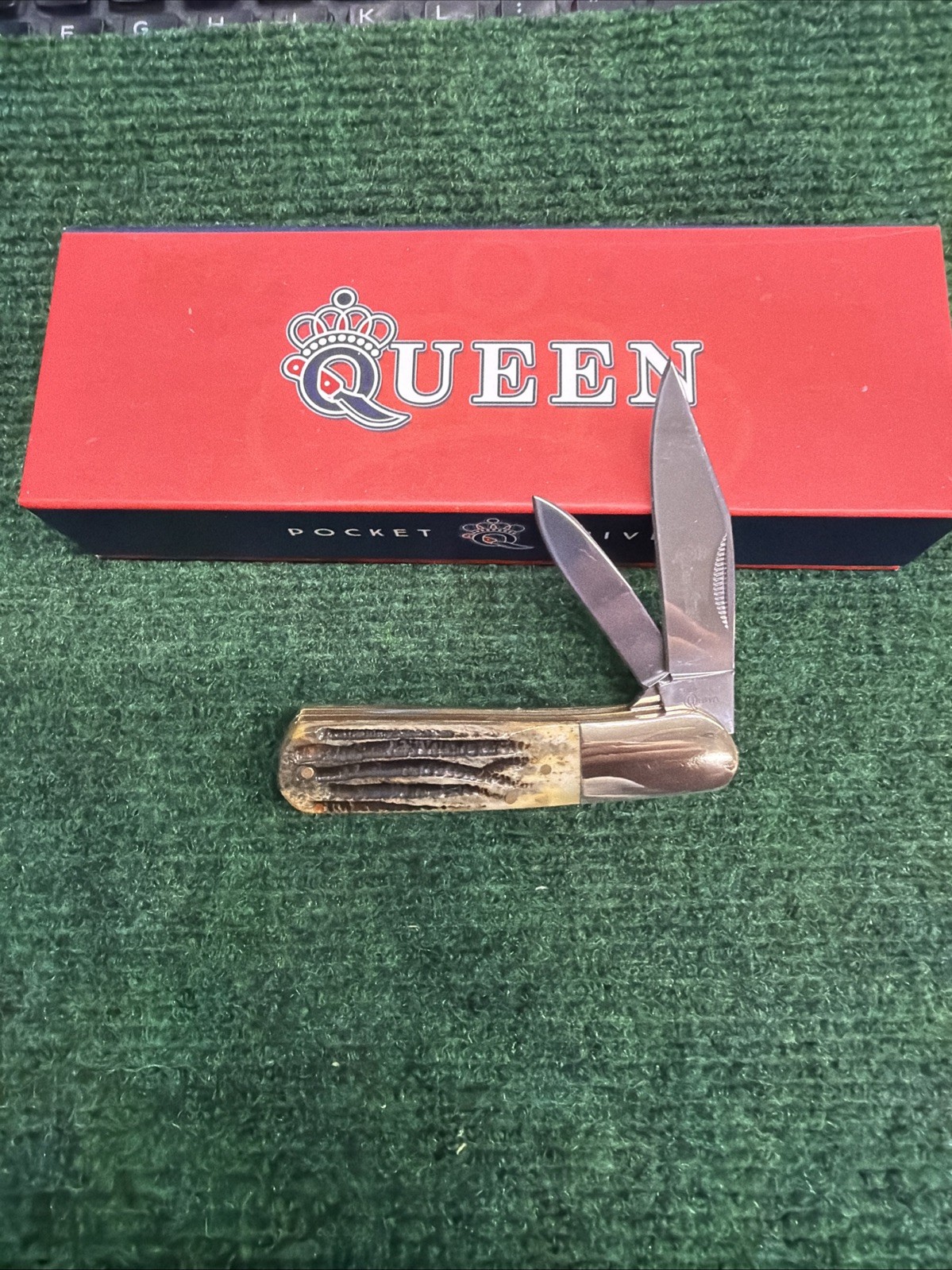Queen Barlow Winterbottom 2 Blade Knife Queen Barlow Winterbottom 2 Blade Knife