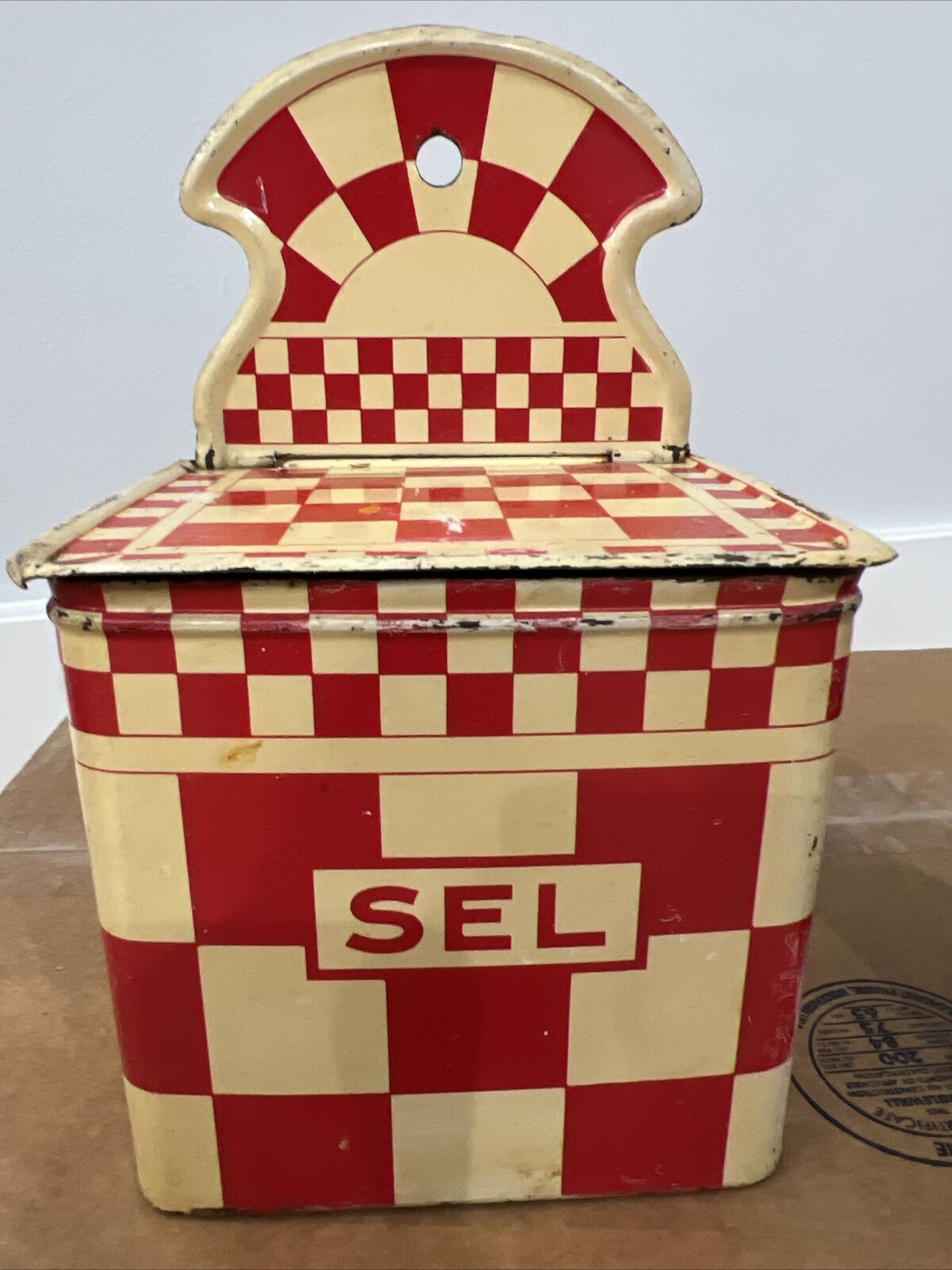 RED/IVORY TIN french enamelwareSEL SALT BOX