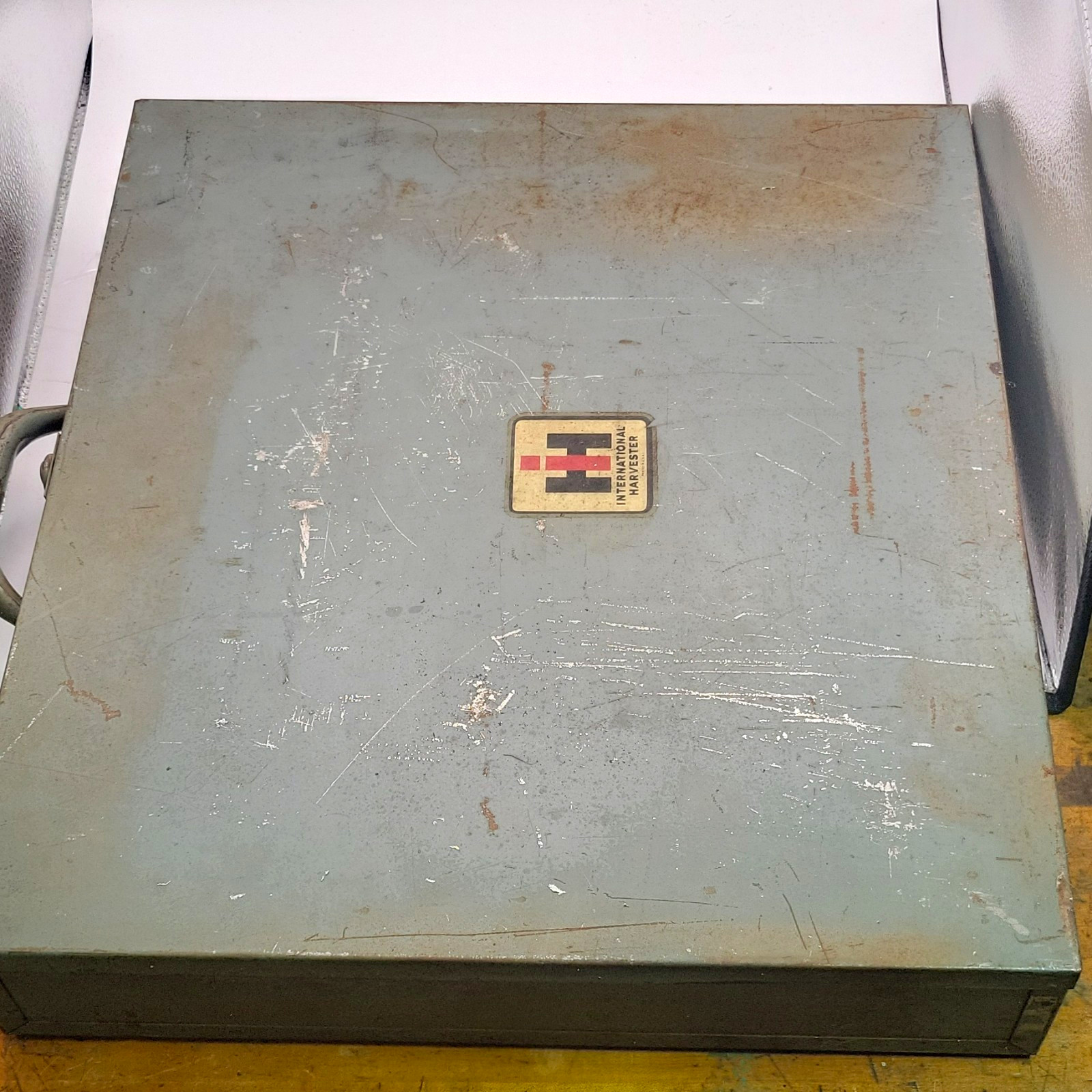 Rare Vintage International Harvester Refrigeration Slide Program Metal Case IH