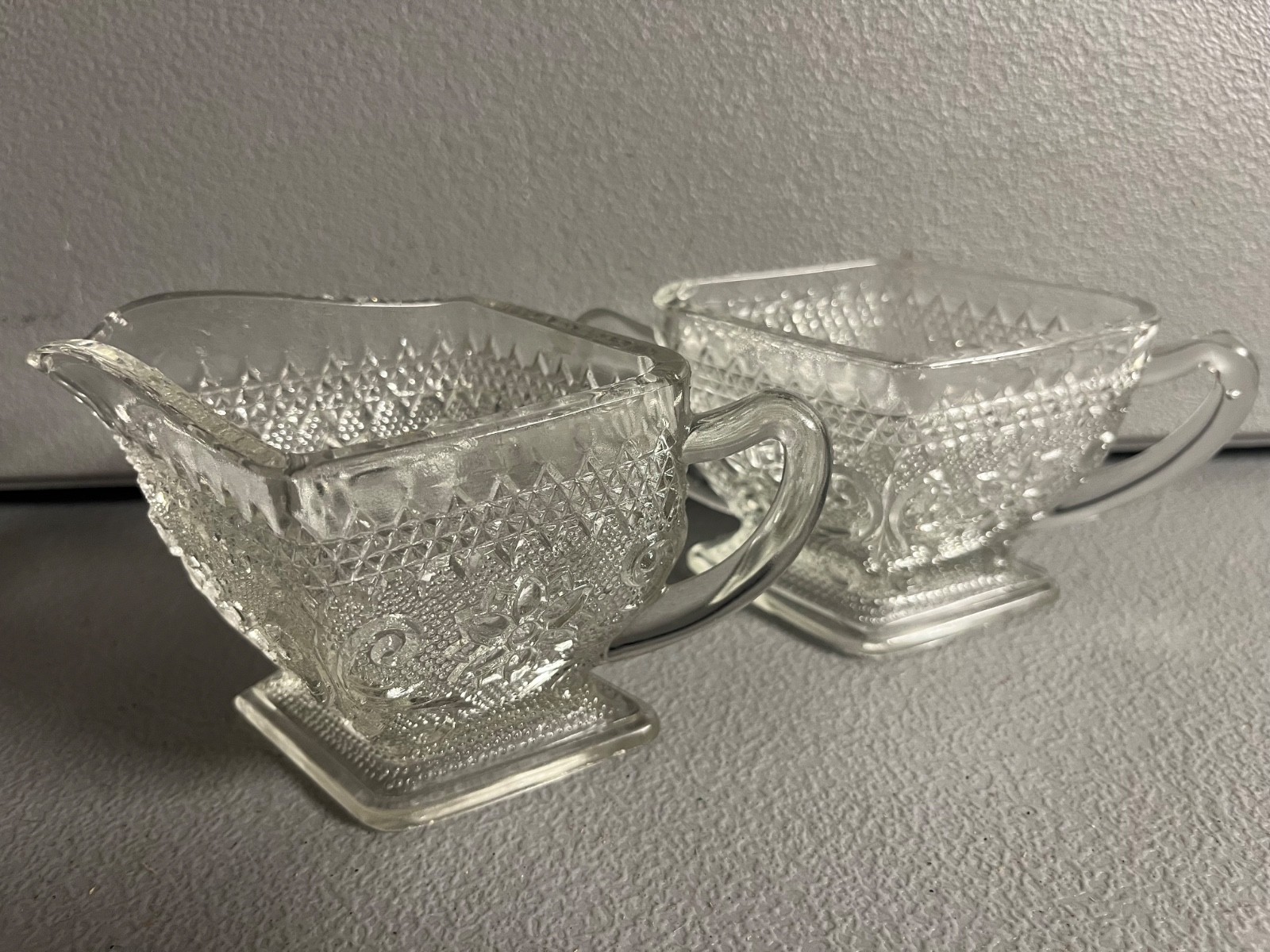 Vintage Indiana Glass Sandwich Pattern Diamond Shaped Sugar & Creamer Set Clear Vintage Indiana Glass Sandwich Pattern Diamond Shaped Sugar & Creamer Set Clear