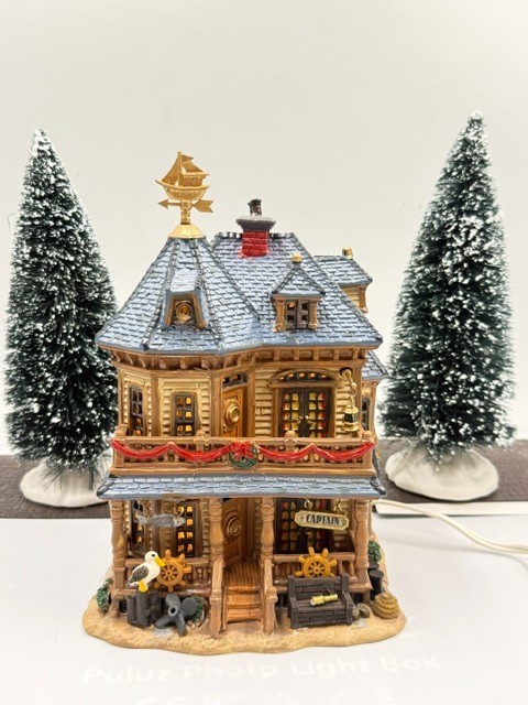 Lemax Enchanted Forest Captain Blake's House 2004 Xmas Village Building W/Box