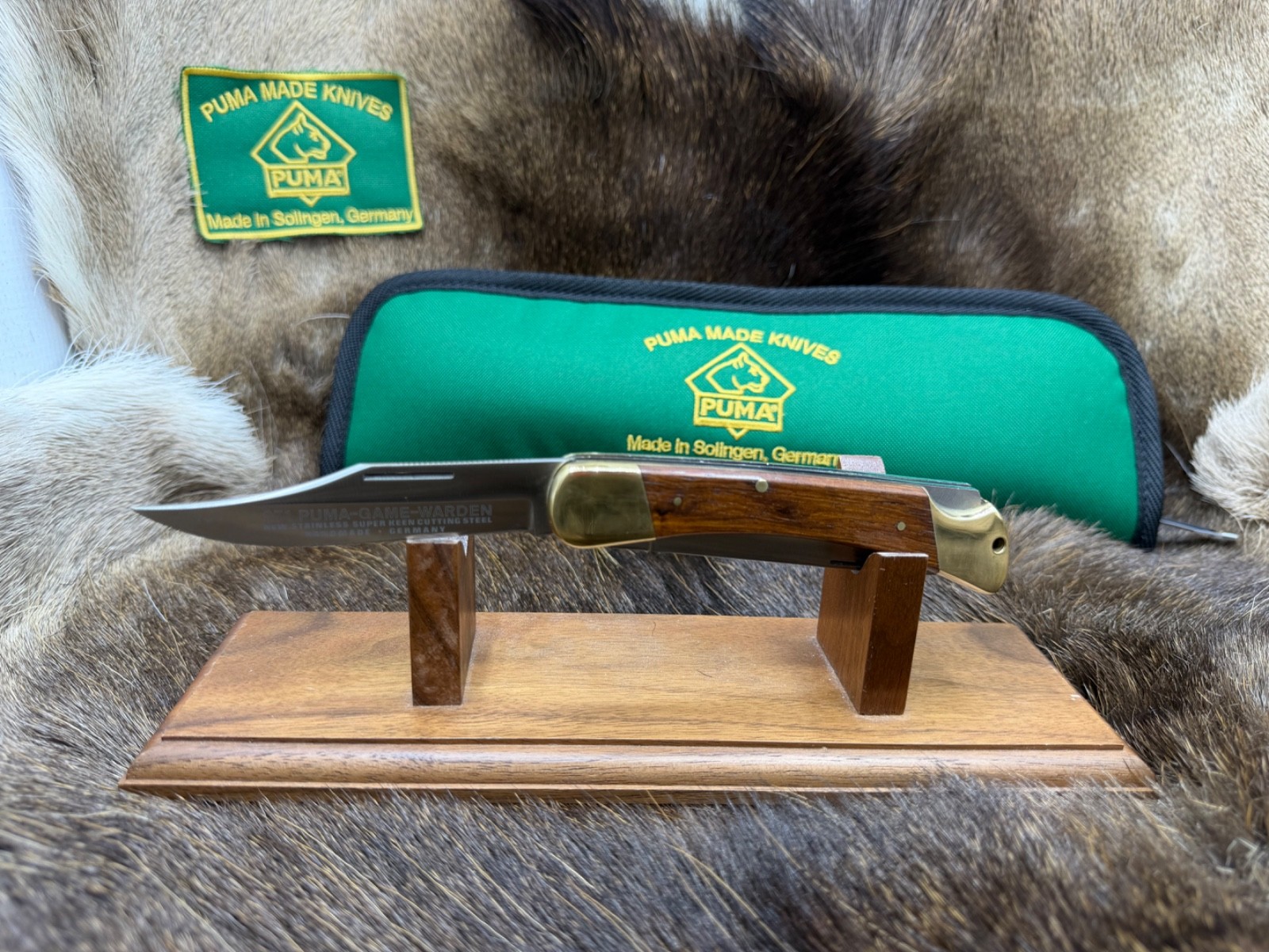 1971 Vintage 971 Puma Game Warden Knife & Jacaranda Handles Puma Pouch Mint 
