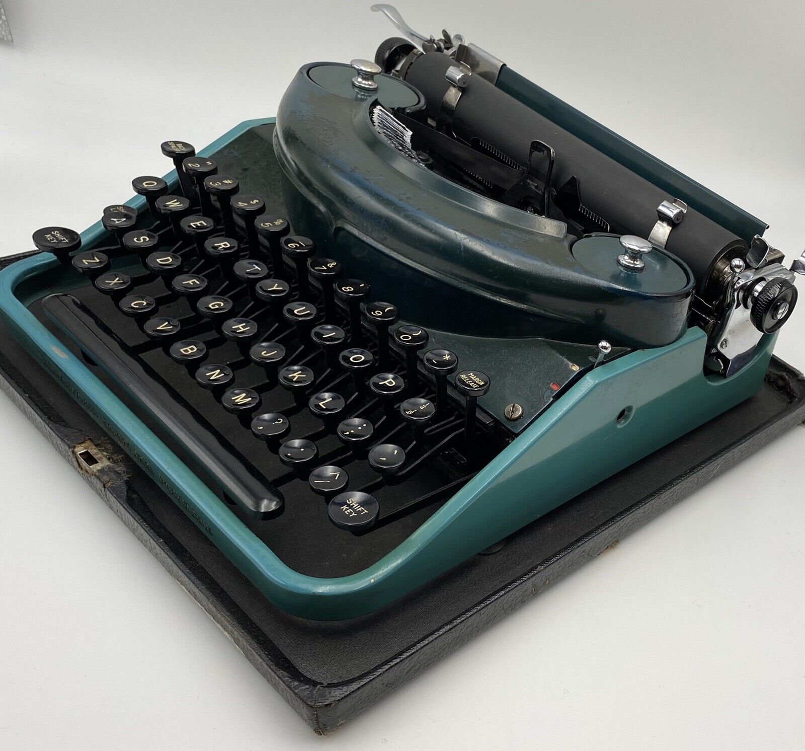 Vintage Duotone Blue 1932 Underwood Noiseless Portable Typewriter w/ Case WORKS