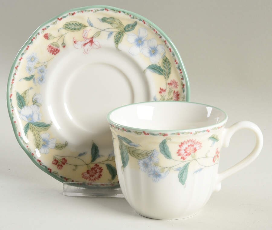 Epoch Floral Bay Cup & Saucer 1677559