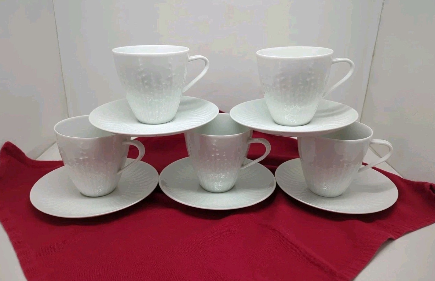 Exzellenz by Hutschenreuther Cups & Saucers Set of 5 Germany 3 5/8\