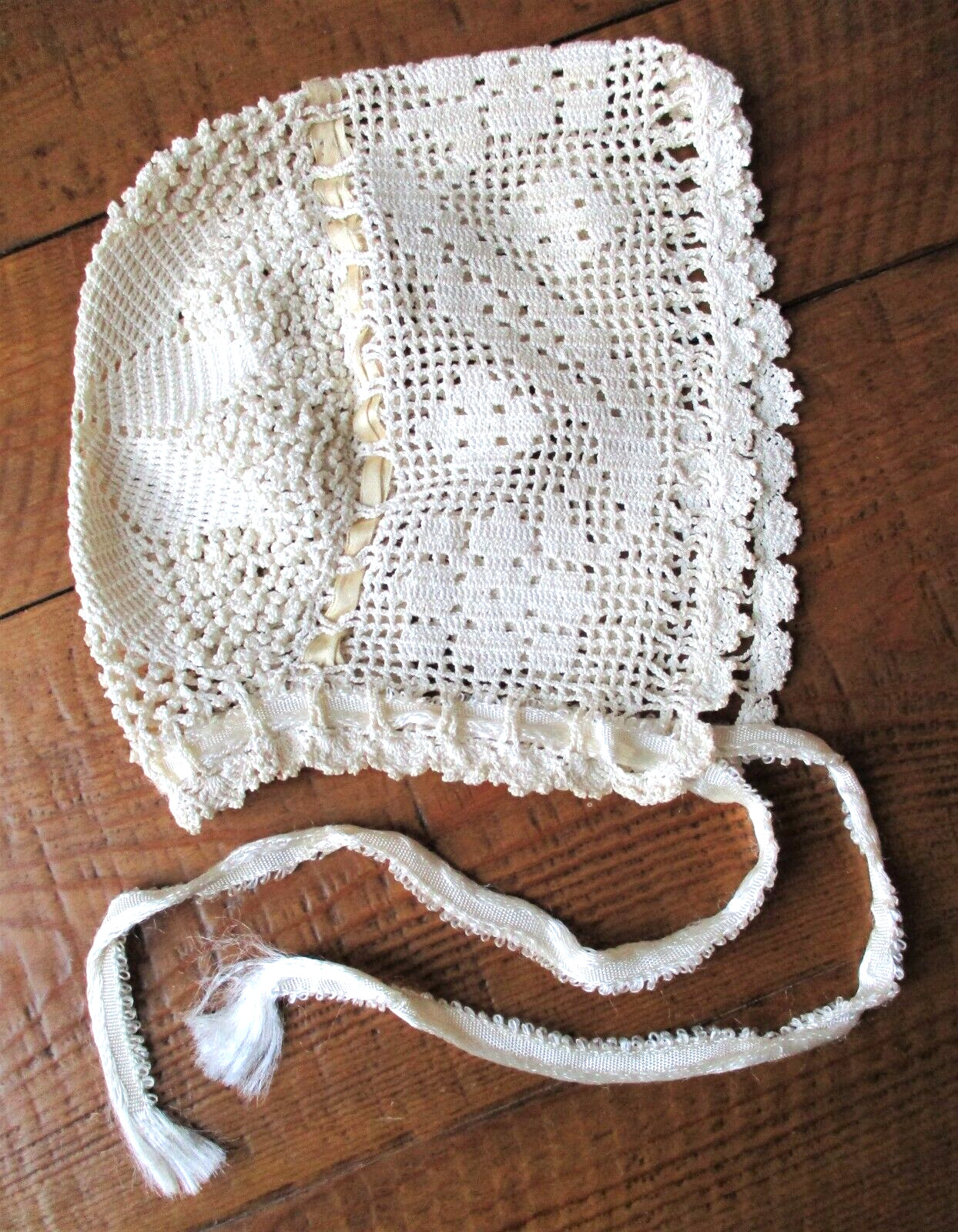 ANTIQUE Ivory Crocheted BABY / TODDLER BONNET Ribbons Hat Vintage