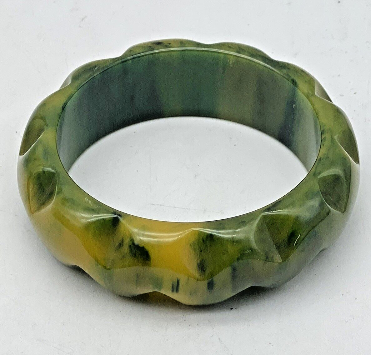 Vintage Green Yellow Marbled Carved Bakelite Bangle Bracelet Chunky Statement