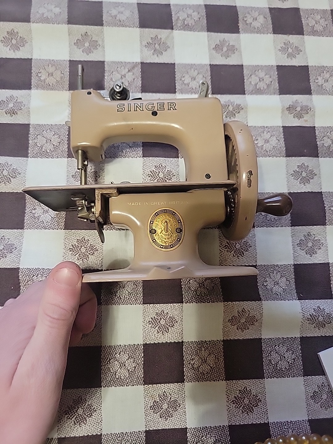Singer No 20 Sewhandy Child's Toy Sewing Machine Box Clamp Sew Handy Beige