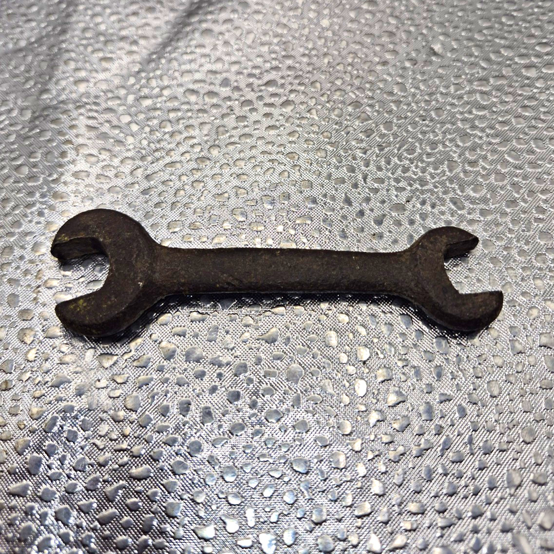 Vintage Unbranded Wrench Old. 4\
