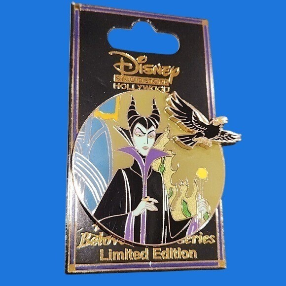 NEW Disney Pin MALEFICENT Sleeping Beauty Dark Tales Villain Diablo DSSH LE 300