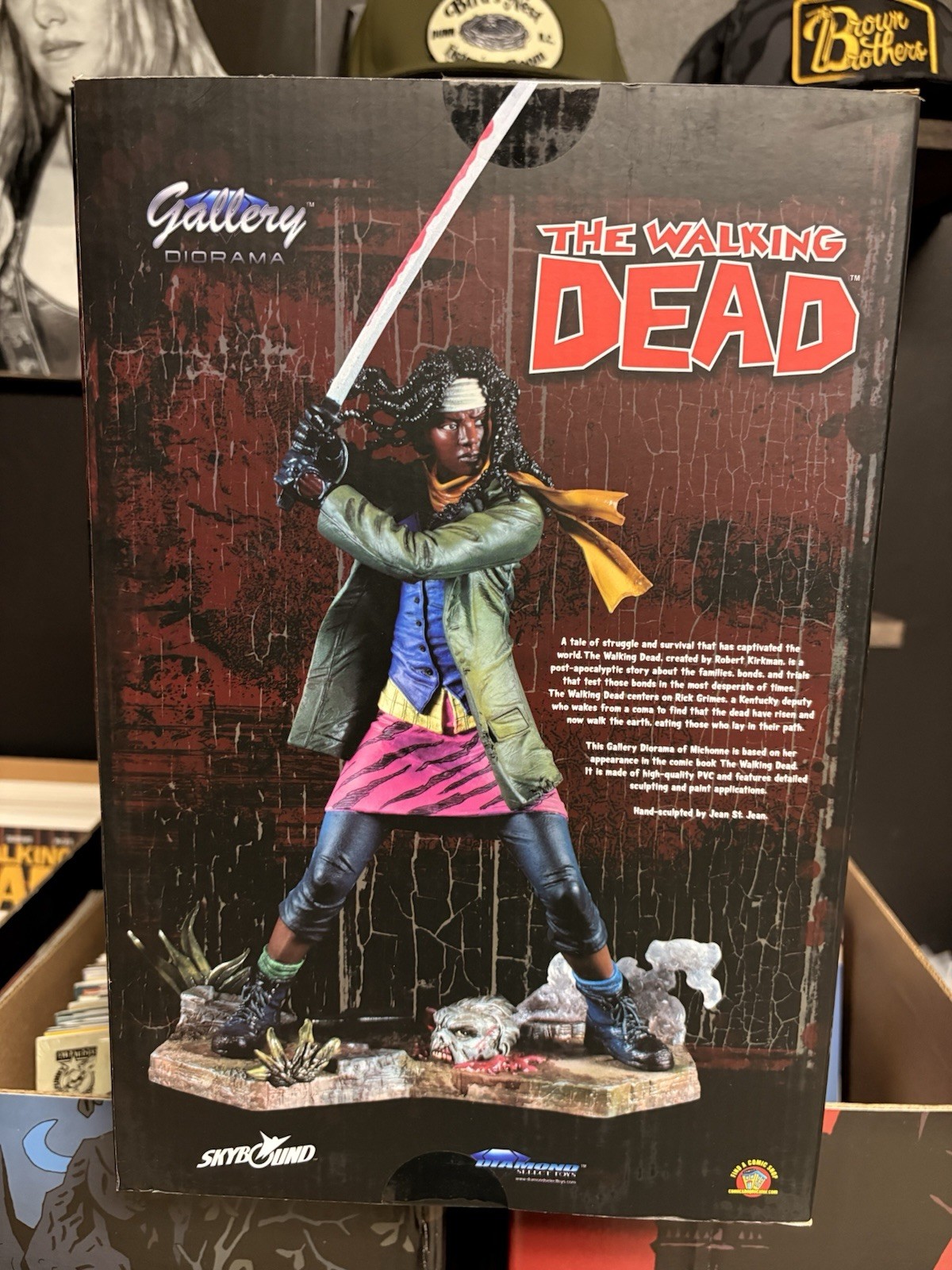 The Walking Dead Michonne Diamond Select Diorama Skybound Comic Book Statue