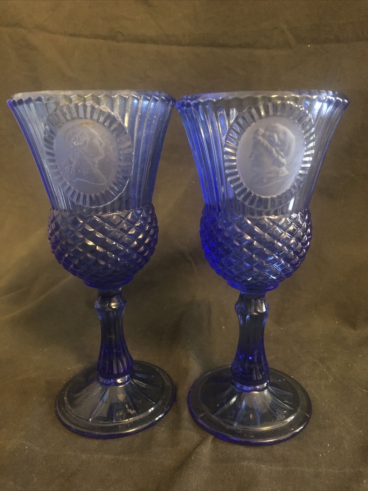 Vintage Avon George And Martha Waahington Blue Goblet Set