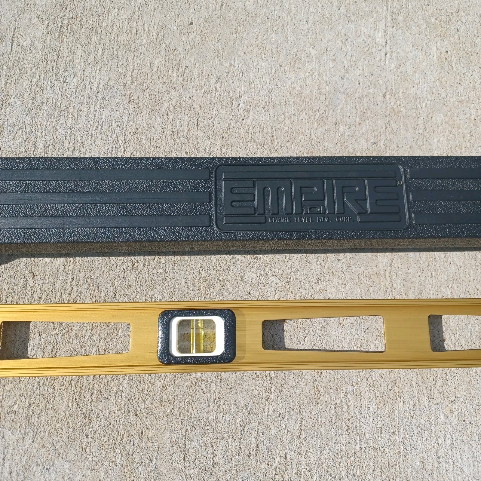 VTG EMPIRE TOOLS 48” Level Hard Plastic Case 75 Year Anniv gold #4483501 USA