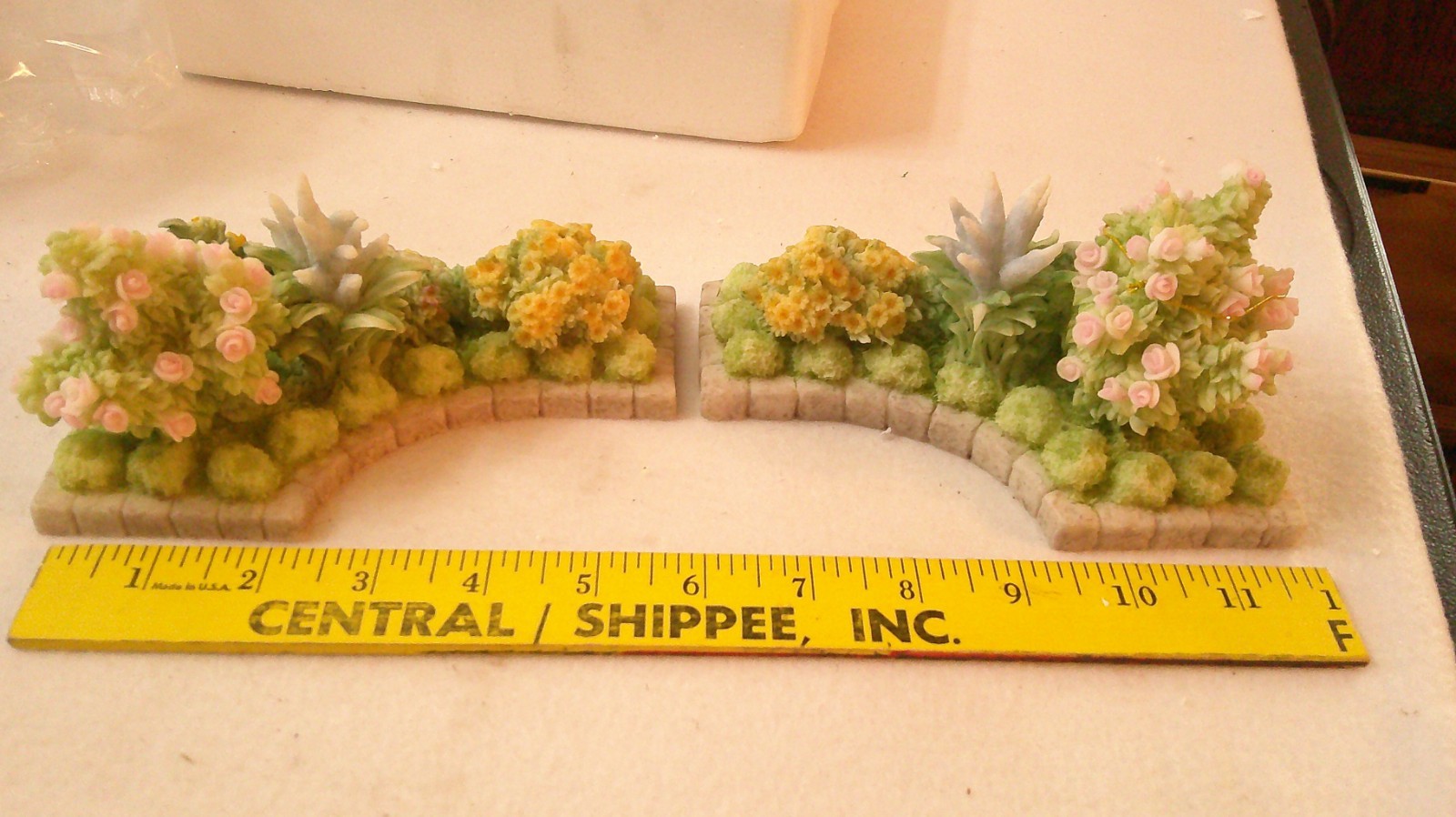 Seraphim Classic Garden Of Angels FLOWER BEDS 2pc 1999 Item #81834 New
