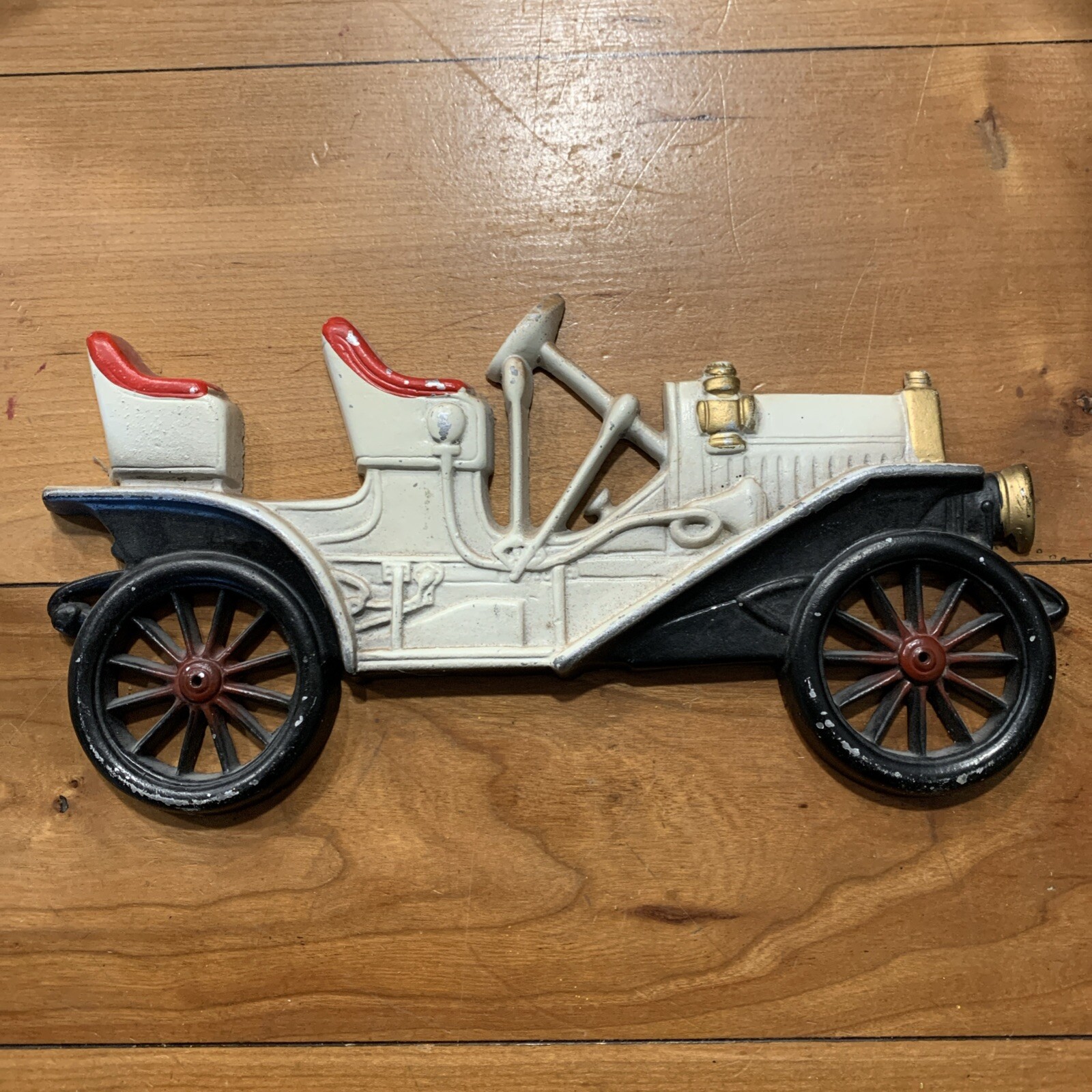 VINTAGE White 1910 BUICK Cast Aluminum WALL PLAQUE Midwest Metal Car Decoration