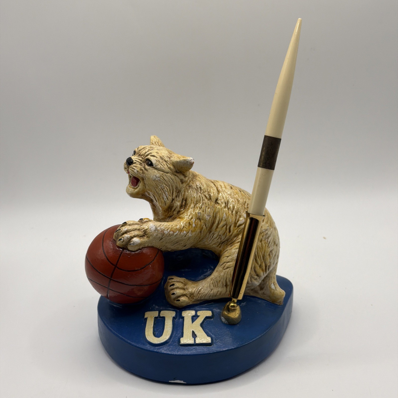 Vintage Kentucky Wildcats UK Basketball Pen Holder Desk Figurine NCAA Decor