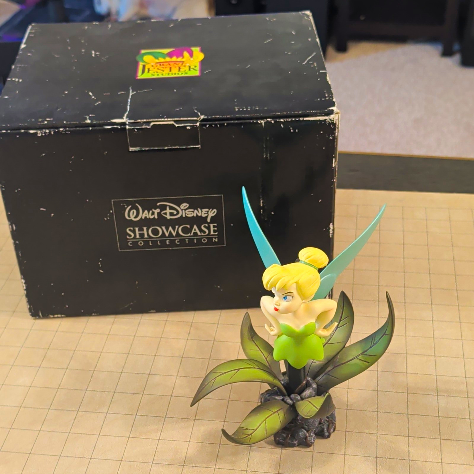 Walt Disney Showcase Tinker Bell Figurine Peter Pan 2009 4 Walt Disney Showcase Tinker Bell Figurine Peter Pan 2009 4