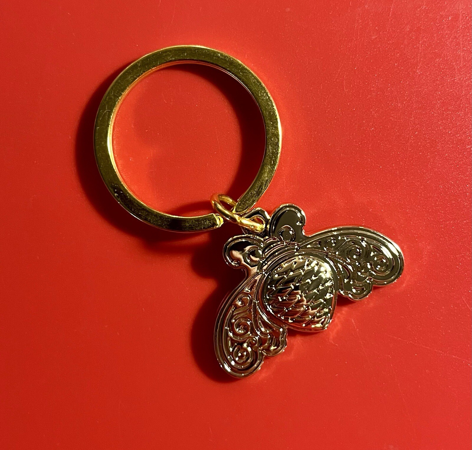 Patron Tequila Metal Bumble Bee Logo Keychain Key Ring *BRAND NEW IN PACKAGE* Patron Tequila Metal Bumble Bee Logo Keychain Key Ring *BRAND NEW IN PACKAGE*