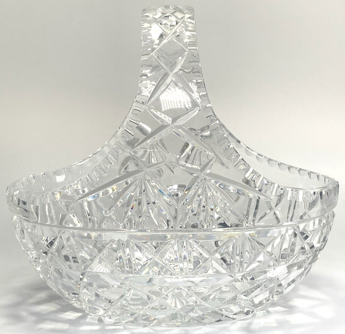 Beautiful Crystal Basket with Handle Lattice Criss Cross and Fan Cuts Beautiful Crystal Basket with Handle Lattice Criss Cross and Fan Cuts