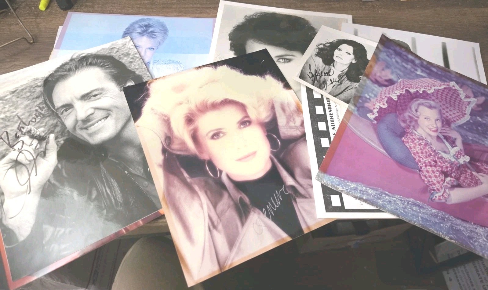 VINTAGE HOLLYWOOD AUTOGRAPH LOT 14 Photos James Cagney Kim Novak Others