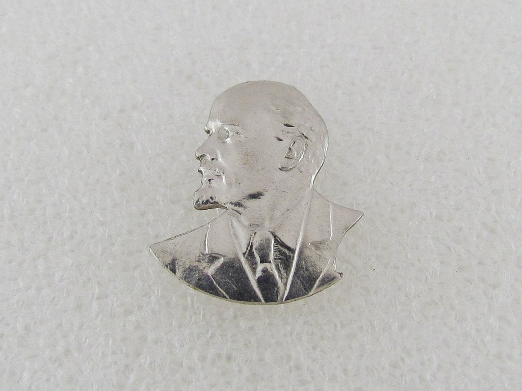 Lenin Vintage USSR Russian 100% Original 2.66 gram Platinum Head for Order Lenin Lenin Vintage USSR Russian 100% Original 2.66 gram Platinum Head for Order Lenin