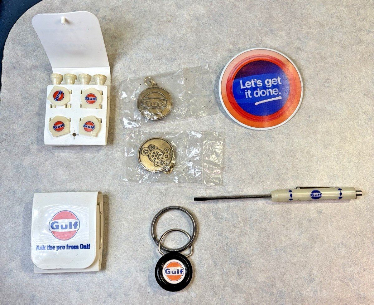 Collection Of Gulf Promotional Items Memorabilia Key Chains Golf Tees Pin