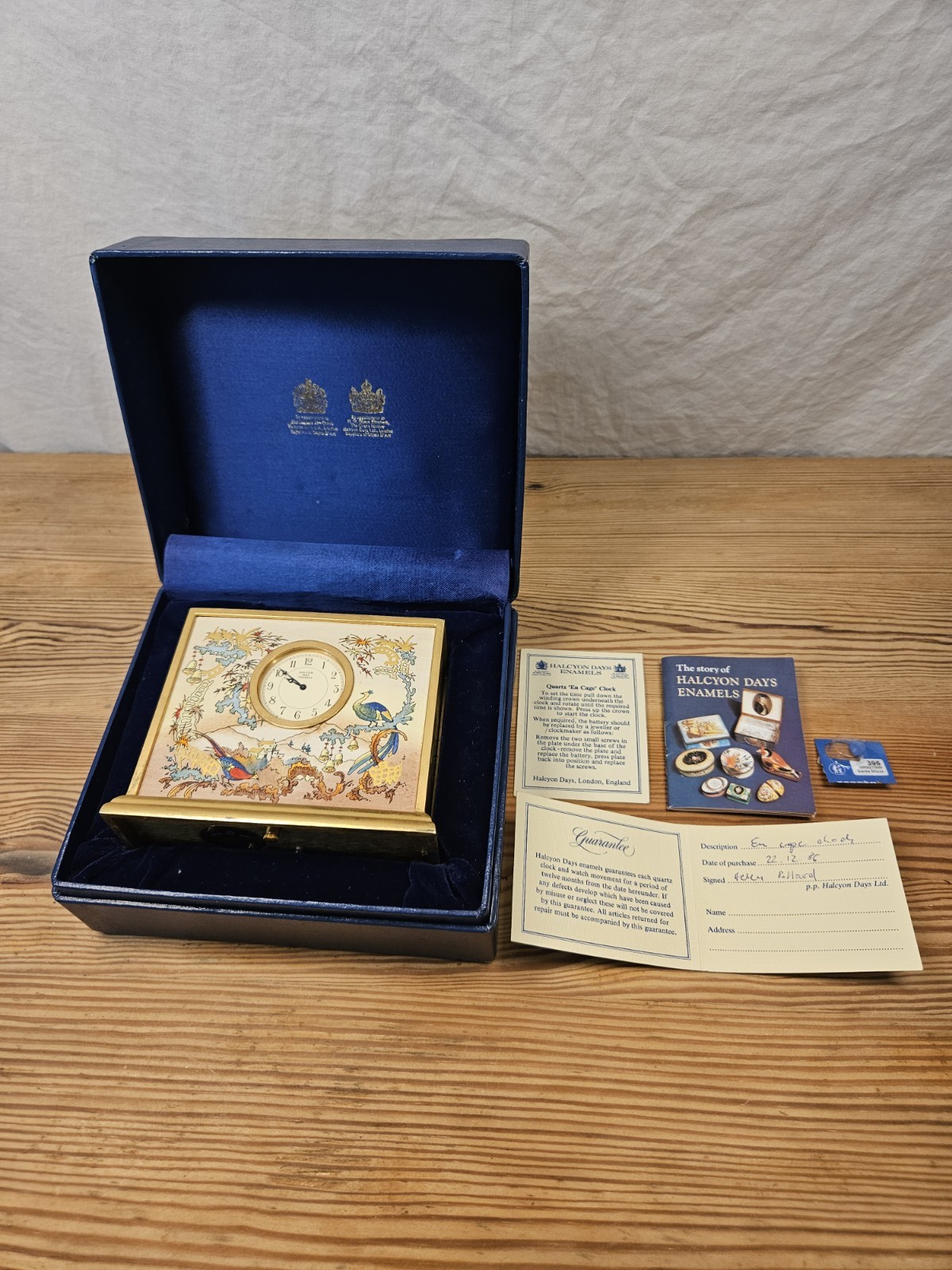 VINTAGE 1986 HALCYON DAYS ENAMELS 