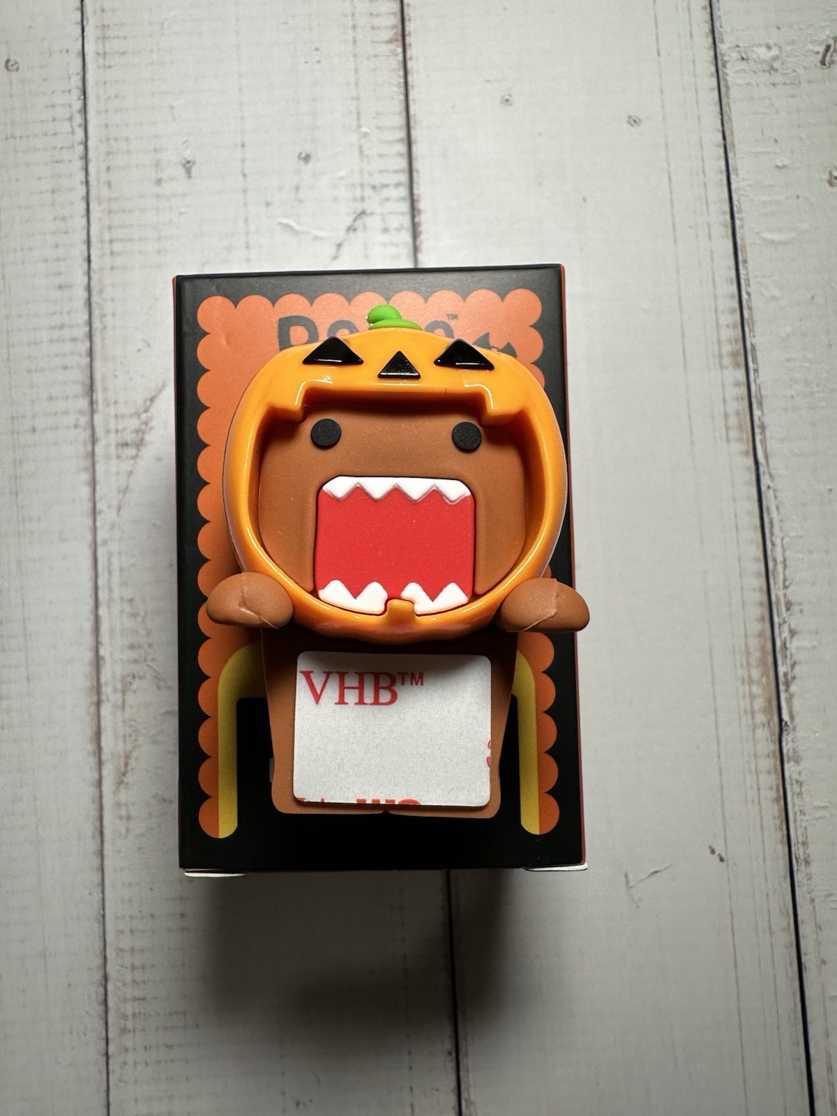 Domo Halloween Mystery Phone Buddy- Pumpkin Domo CHASE (Hot Topic Exclusive)