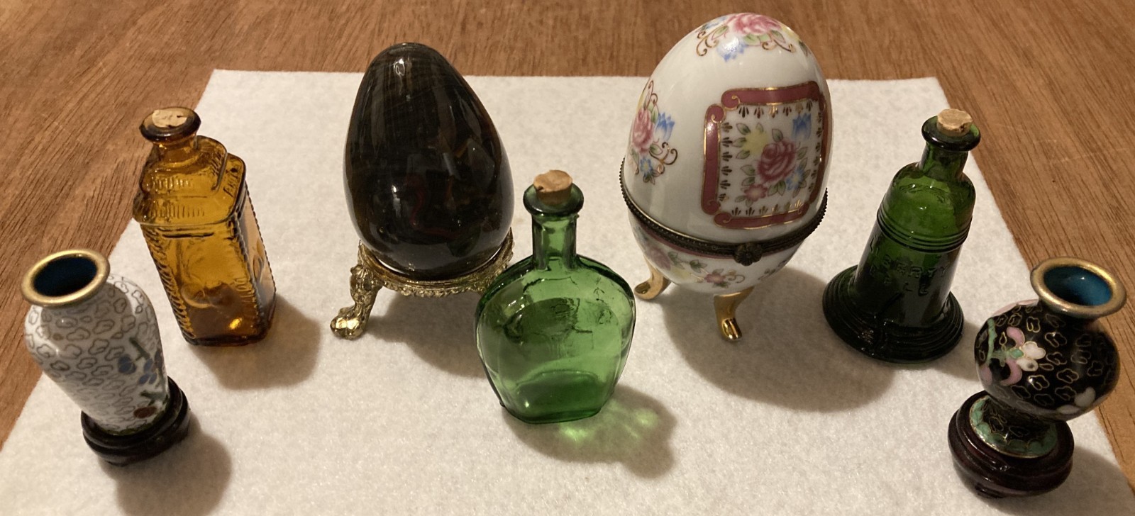 VINTAGE MINIATURE BOTTLES, VASES, AND A BLACK EGG