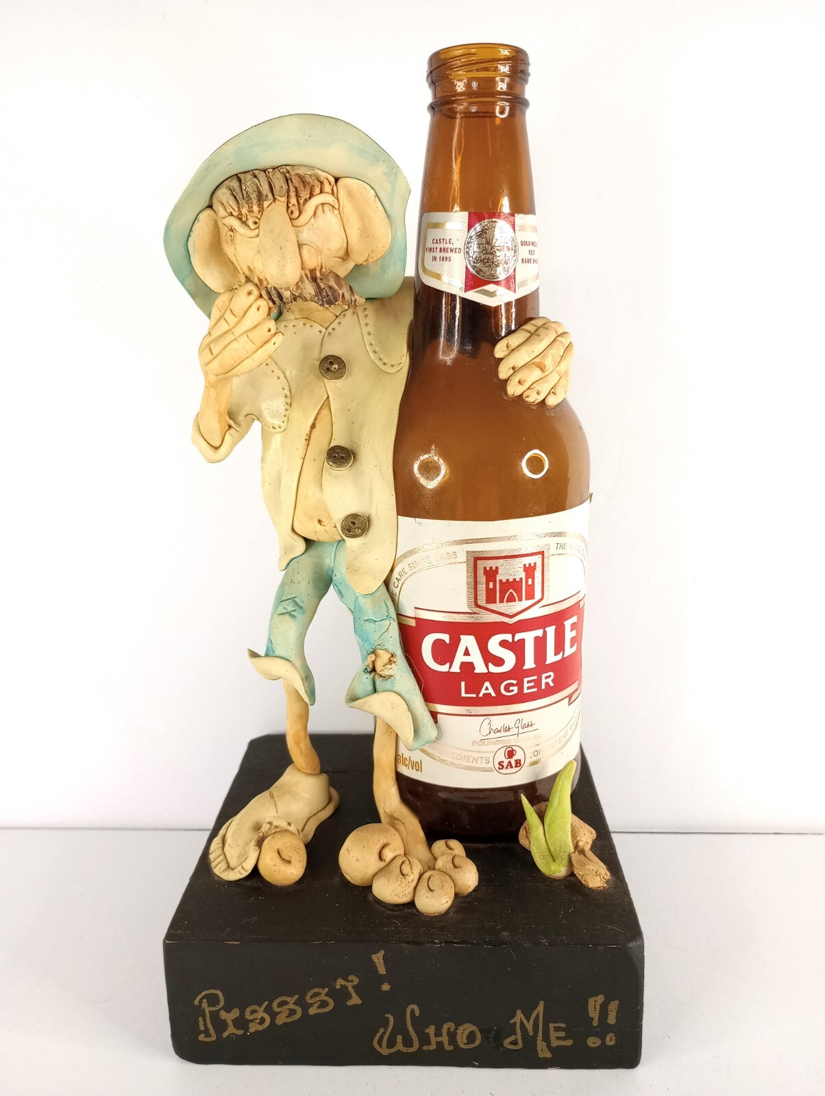 Rare Vtg CASTLE LAGER BEER BACK BAR DISPLAY - Leon Ludick Bottle 10