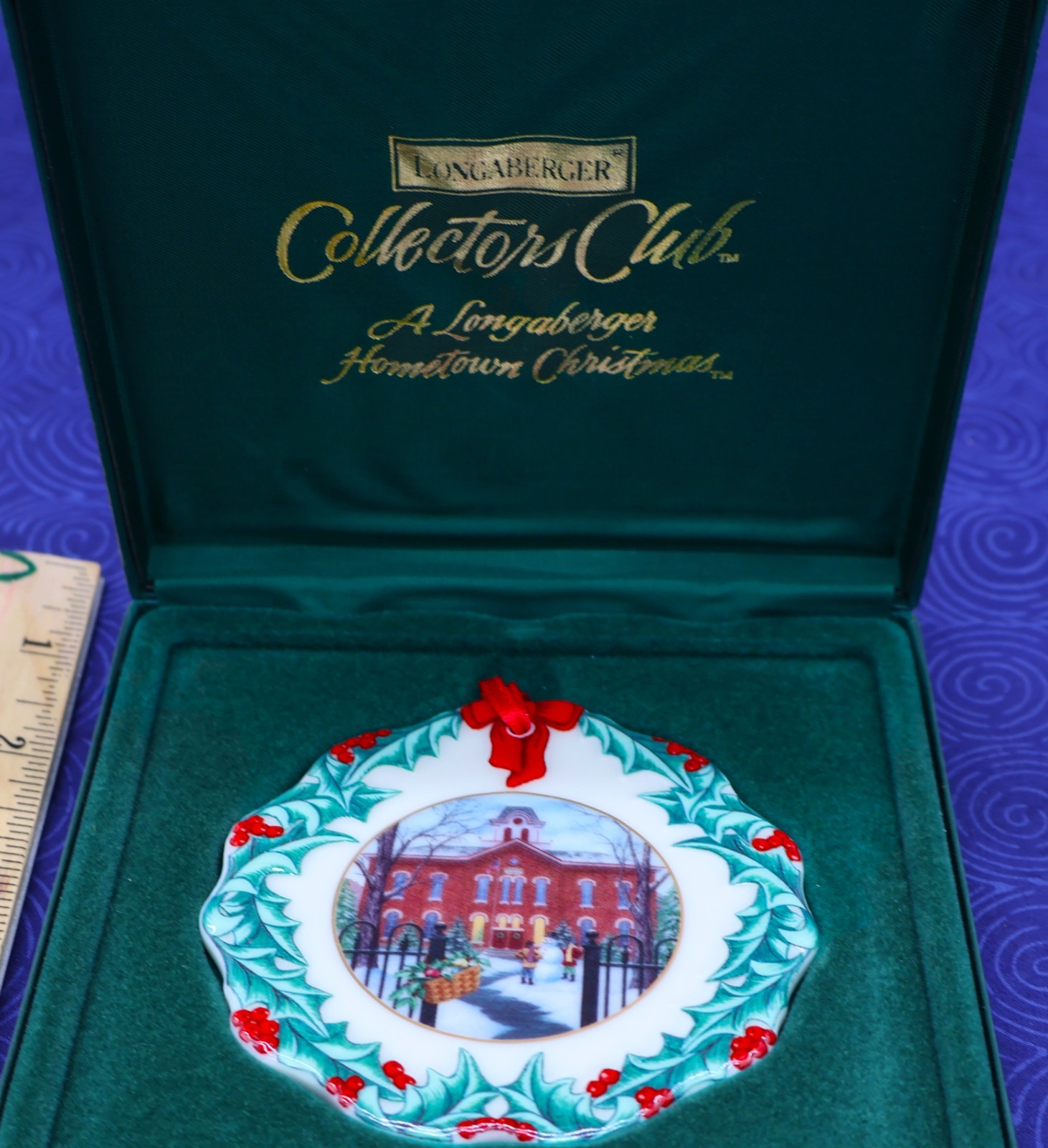Longaberger Collectors Club 1996 Hometown Christmas Ornament w/ Box