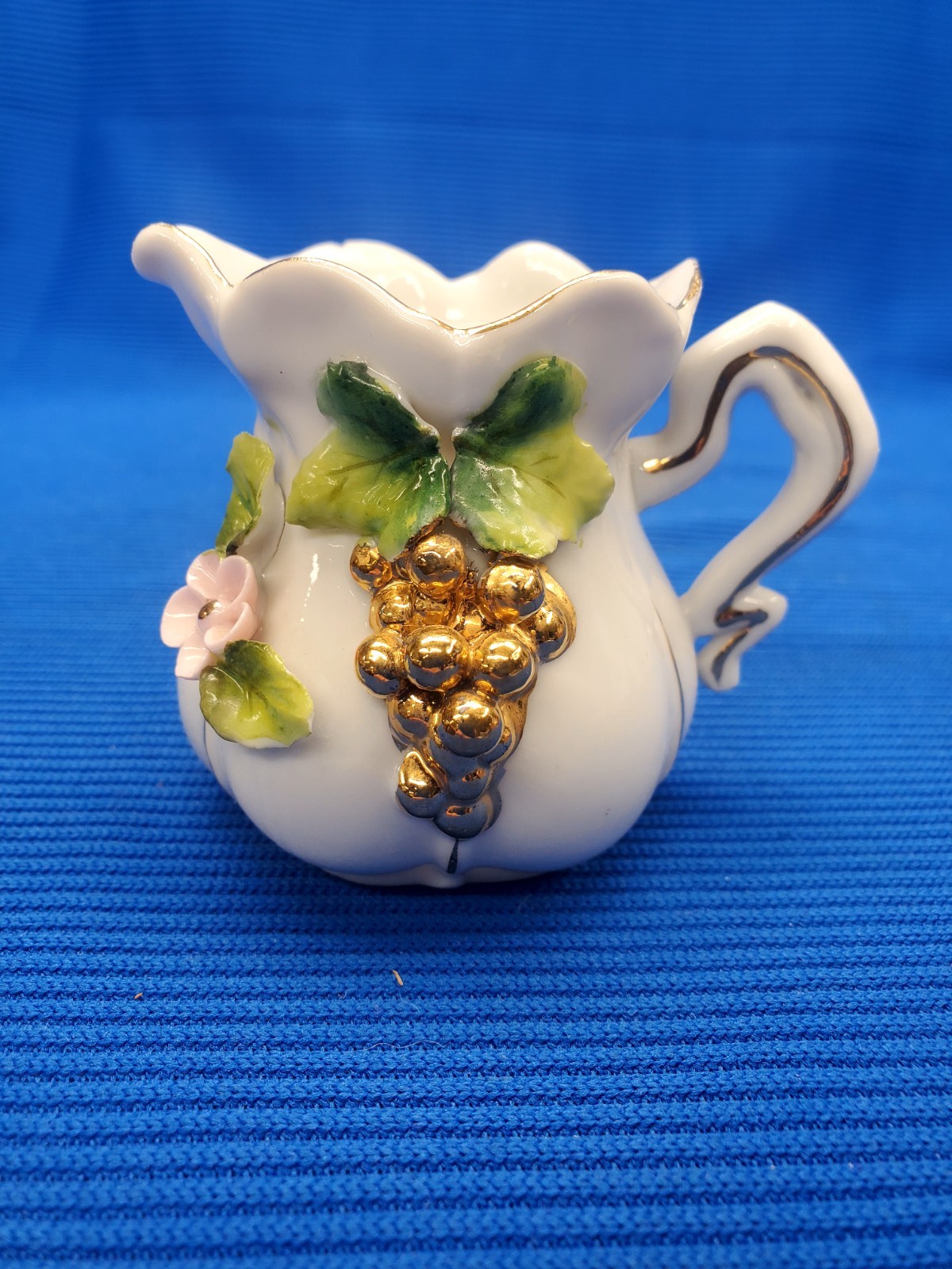 Vintage MCM Miniature Porcelain Creamer Pitcher 2.75\