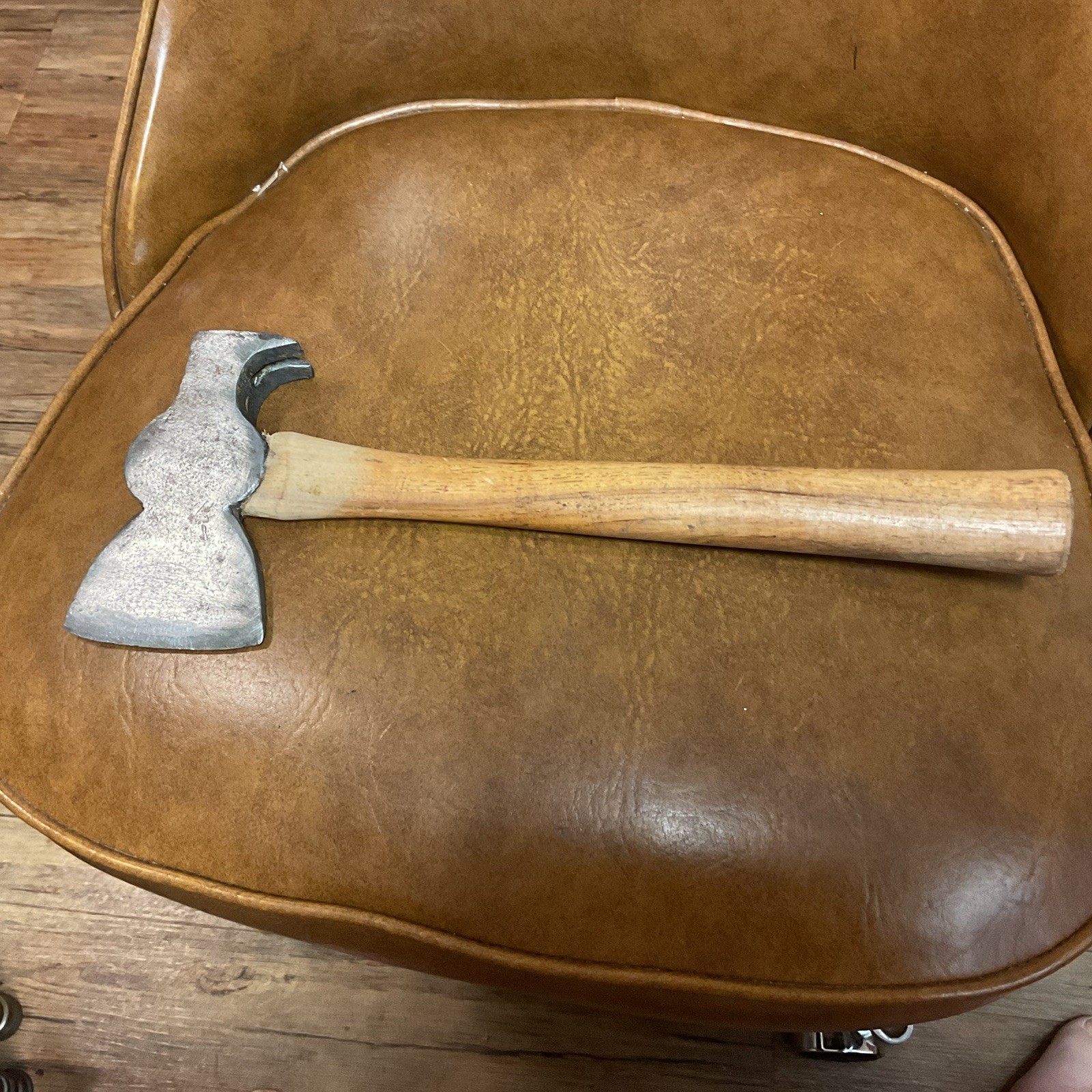 Vintage Unmarked Roofing Claw Hatchet 