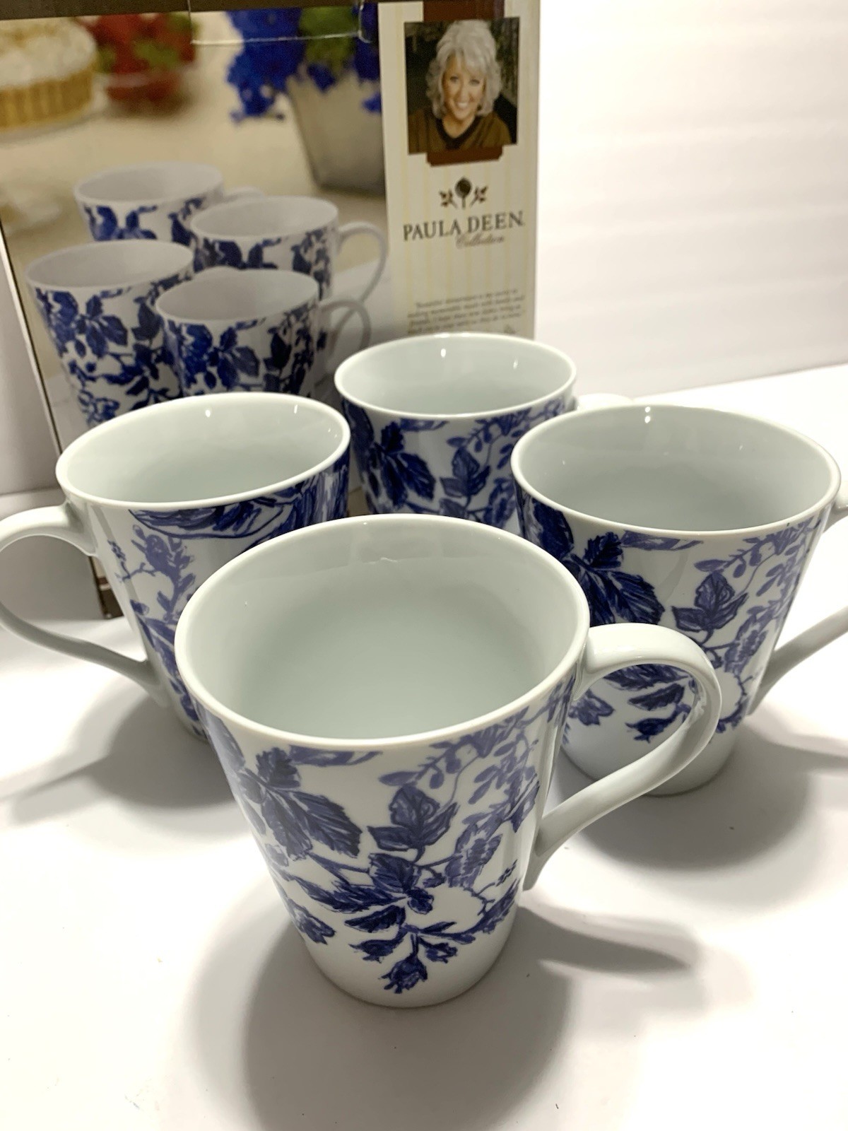 New  Paula Deen Tatnall Street Coffee Tea  Mug Cup White w/ Blue Floral  11 oz