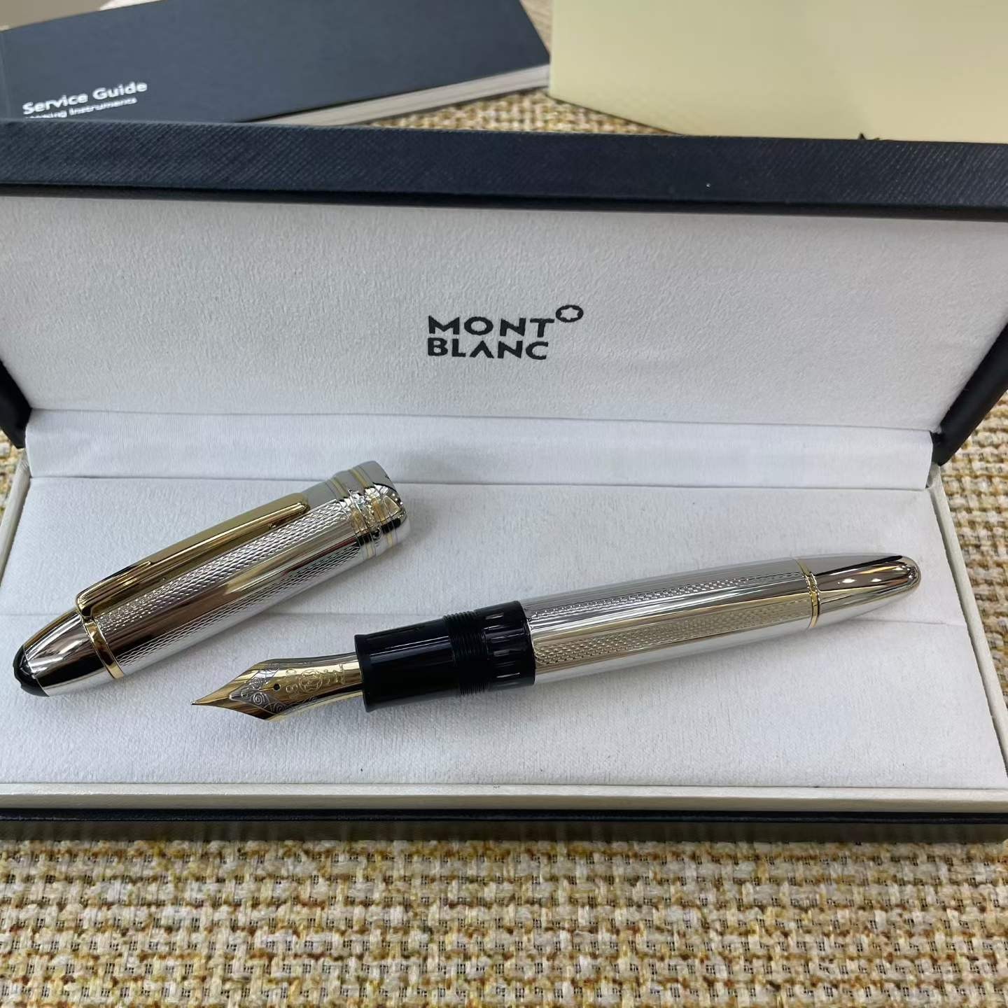 Montblanc classic fountain pen men's gift with pen case