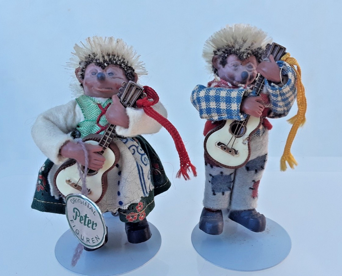Vintage 1960\'s Original PETER FIGUREN hedgehog Musicians figurines AUSTRIA