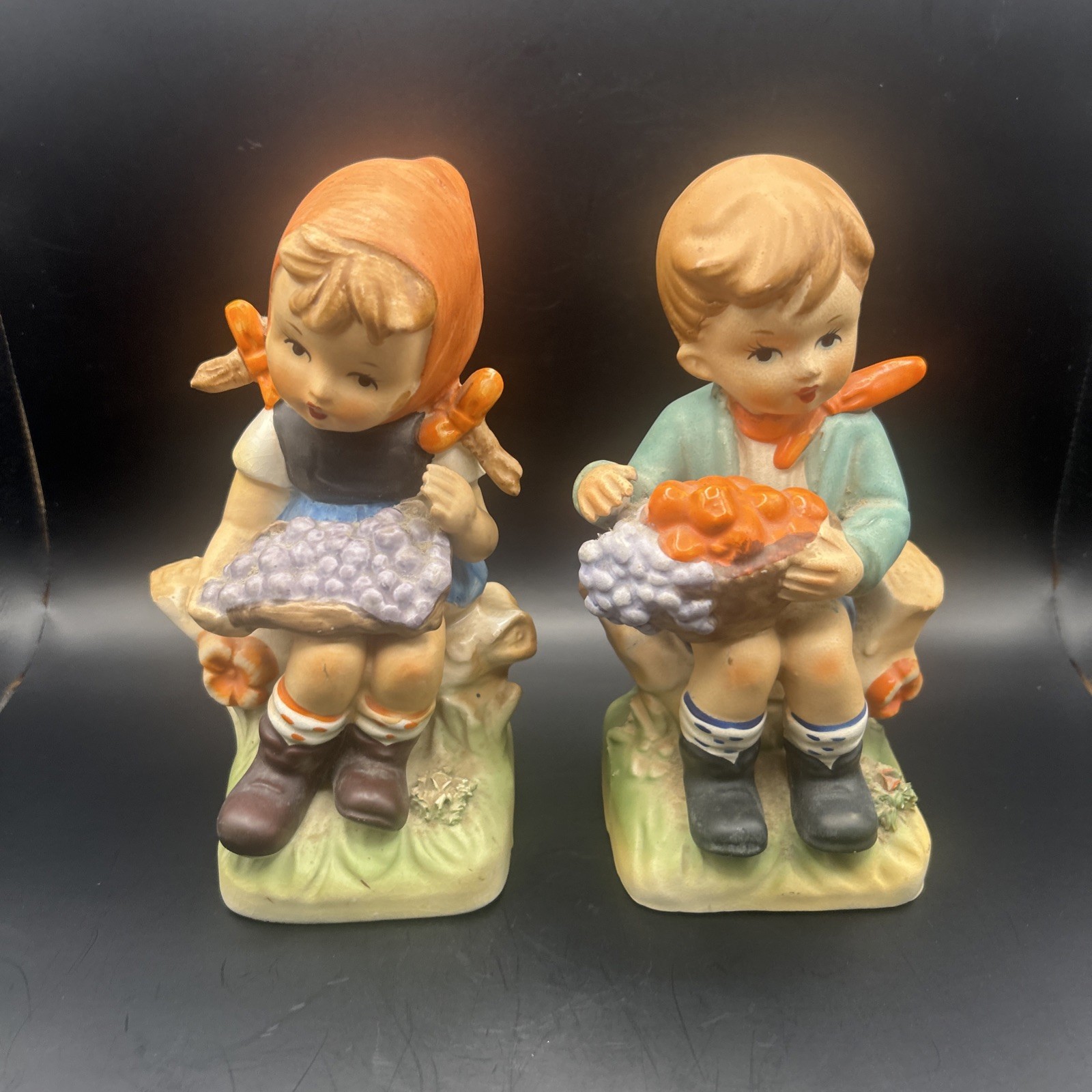 Enesco Little Boy and Girl With Fruit Baskets Figurine 8\
