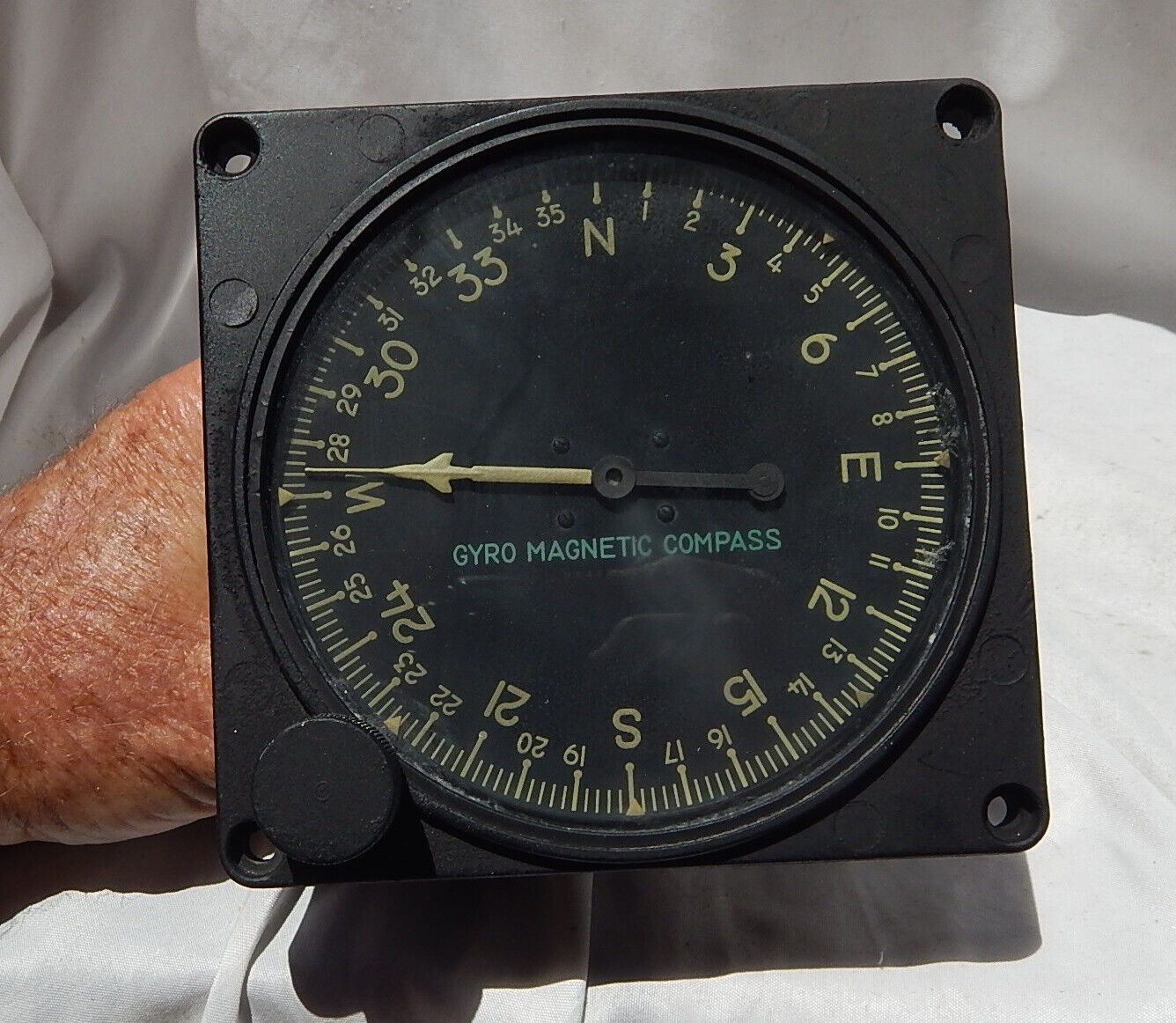 NAA F-86 Sabre Jet Pilot's Large Gyro Magnetic Compass Type V-7A Instrument