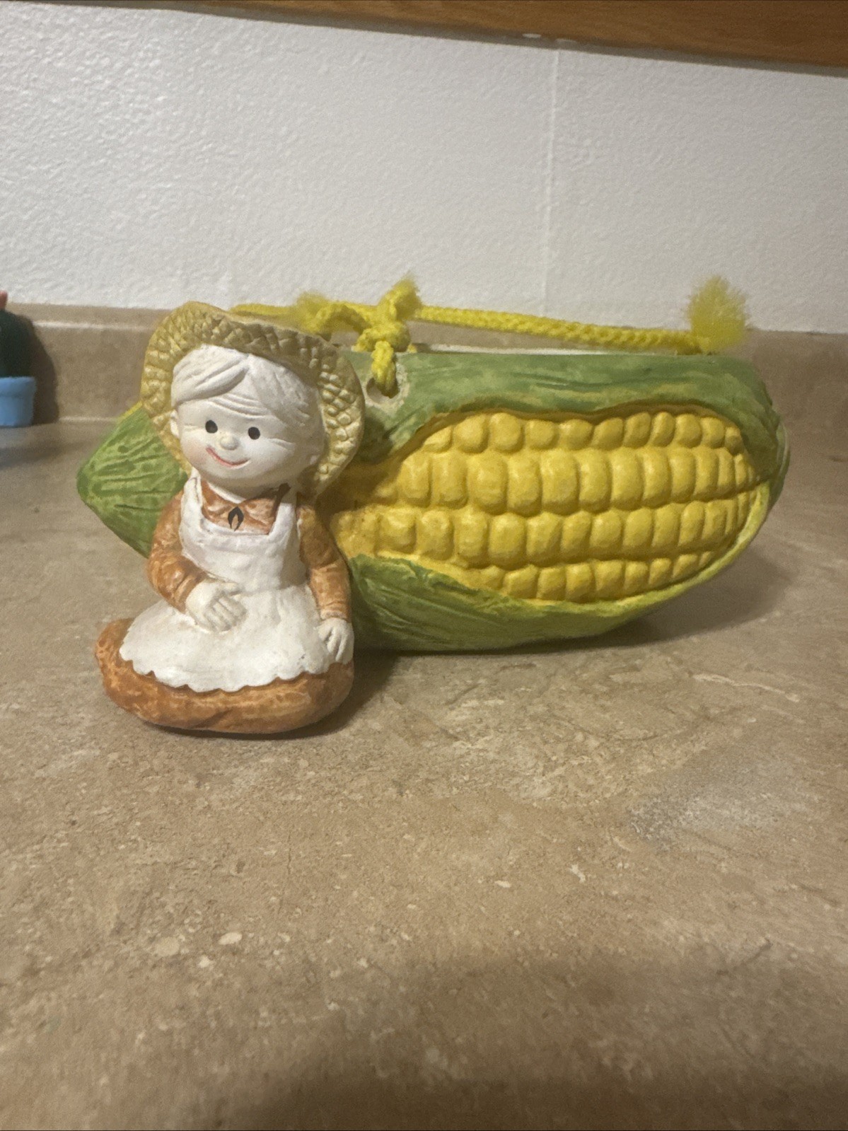 VTG 1970s Enesco Ceramic Corn on the Cob Hanging Planter with Farm Girl Figurine