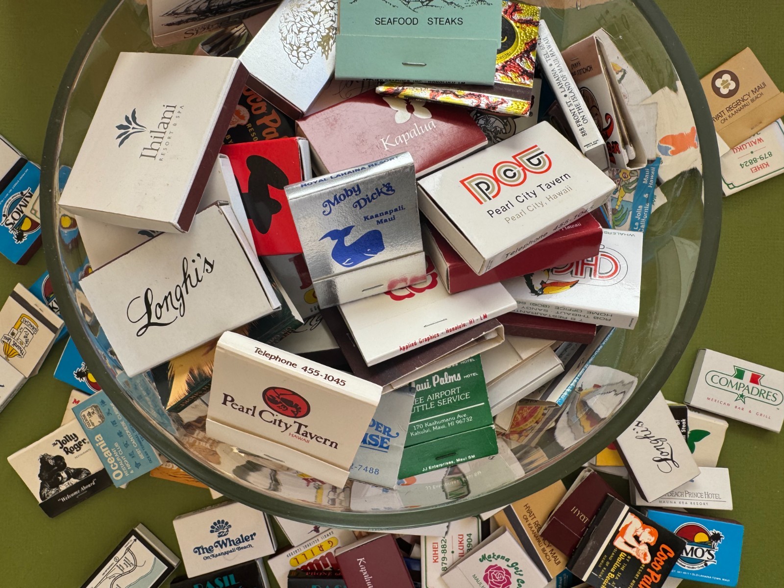 Lot of (31+) Unstruck Hawaii Matchbooks - No Duplicates, All New & Good Cond++++