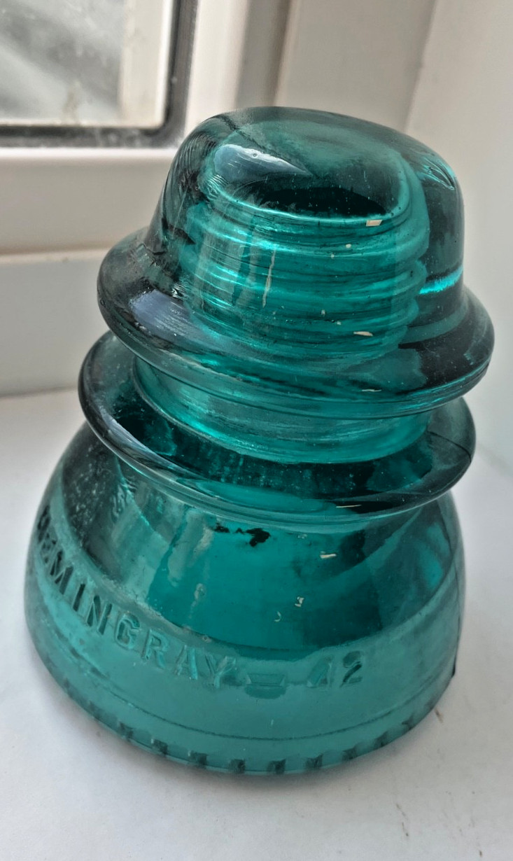 EUC Antique vintage Hemingray 42 USA aqua Blue Teal Glass Insulator