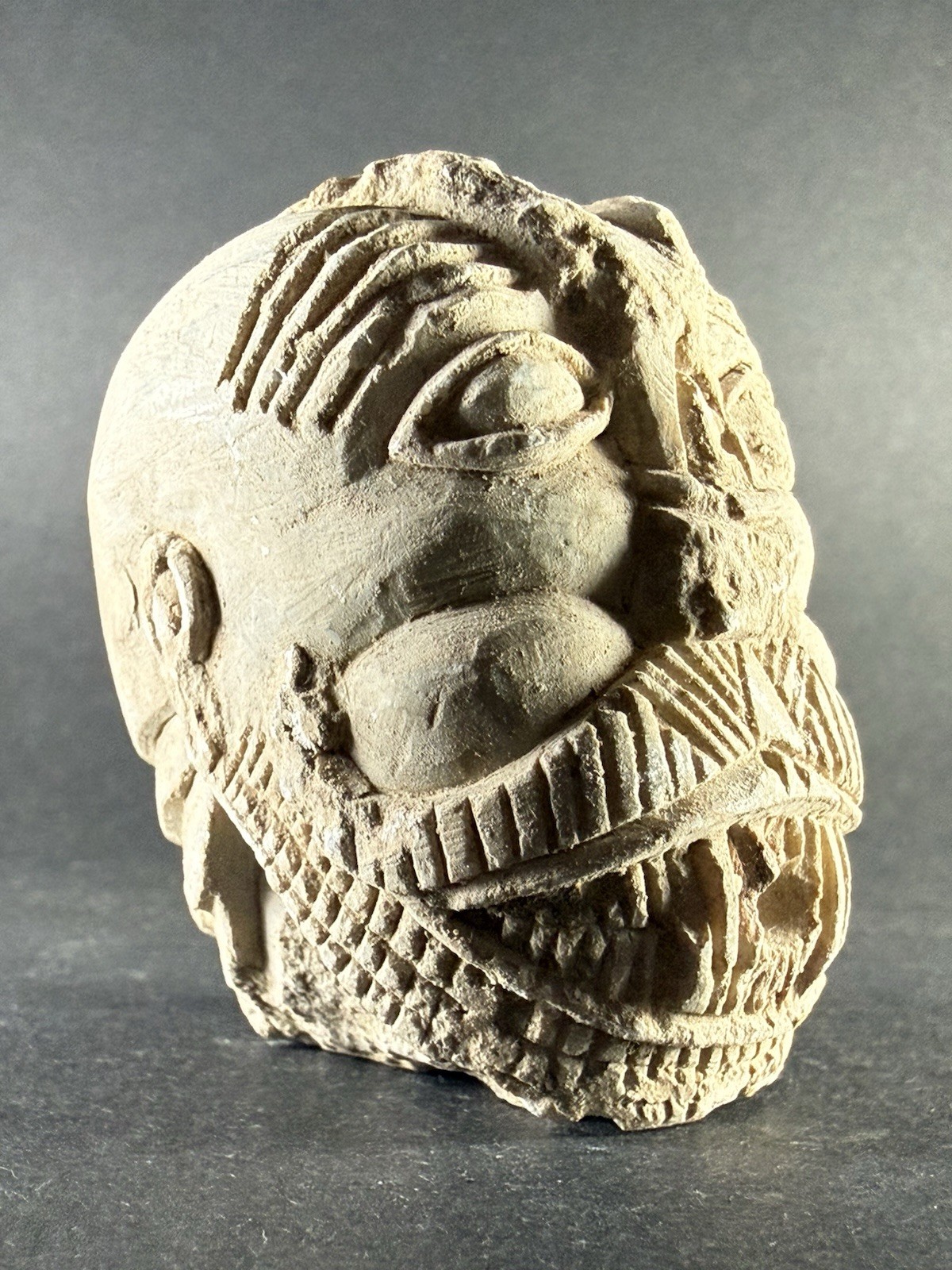 PRE-COLUMBIAN OLMEC MAYAN WERE-JAGUAR STONE CARVED HEAD FRAGMENT CA  600-900 AD