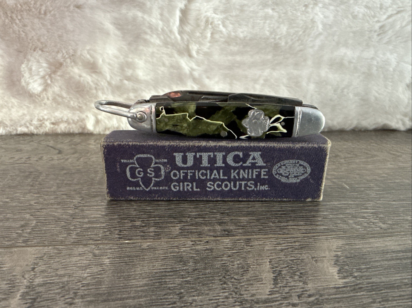 RARE Vintage Girl Scout KNIFE-UTICA FEATHERWEIGHT UNIQUE GREEN PEARL HANDLE