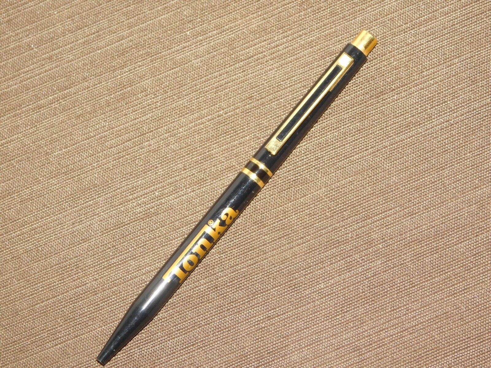 VINTAGE PEN TONKA *INK DRIED OUT*