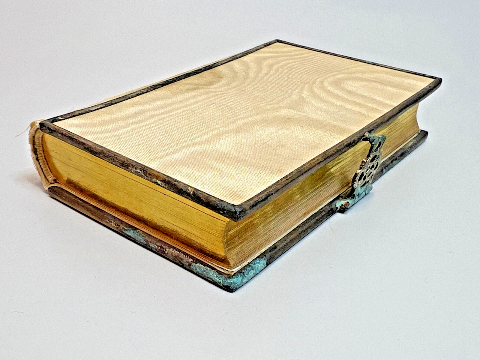 1868 Antique French Paroissien Romain Catholic Prayer Book Missal Gild