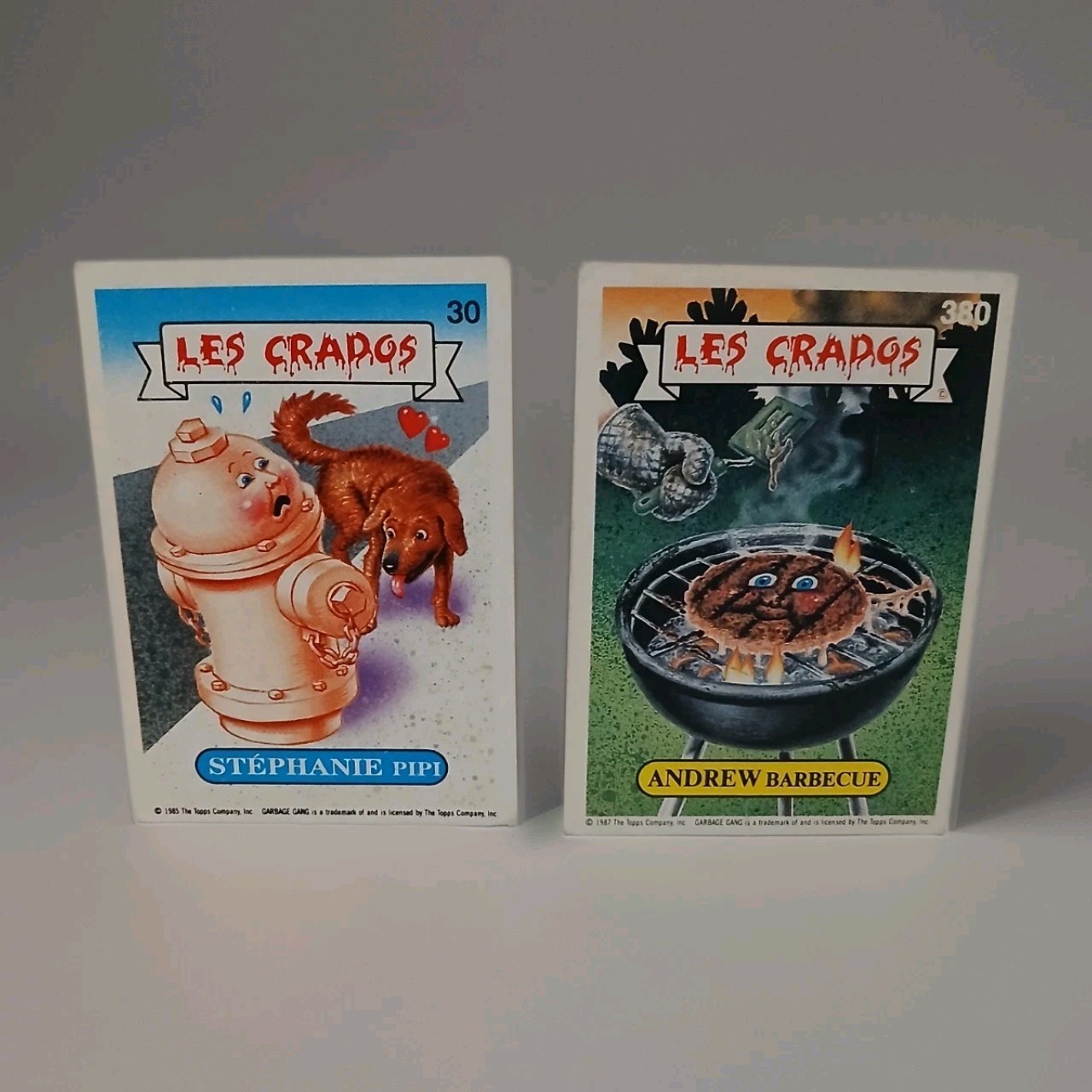 Lot 2 Vintage LES CRADOS Cards / Stickers - No. 30 Stéphanie Pipi & No. 380...
